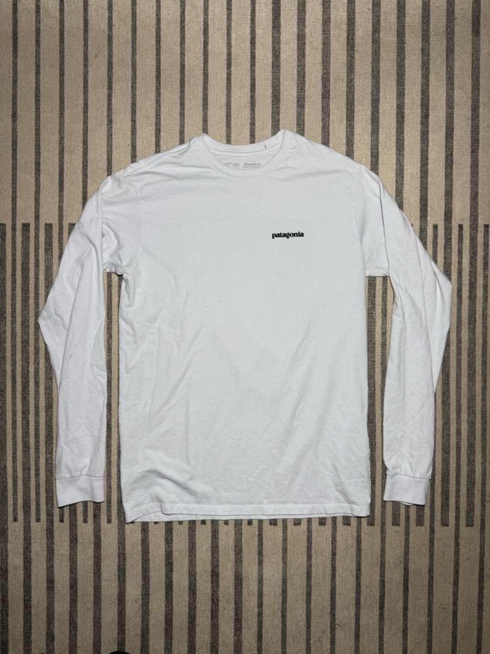 Patagonia White Men’s Long-Sleeve Logo Tee
